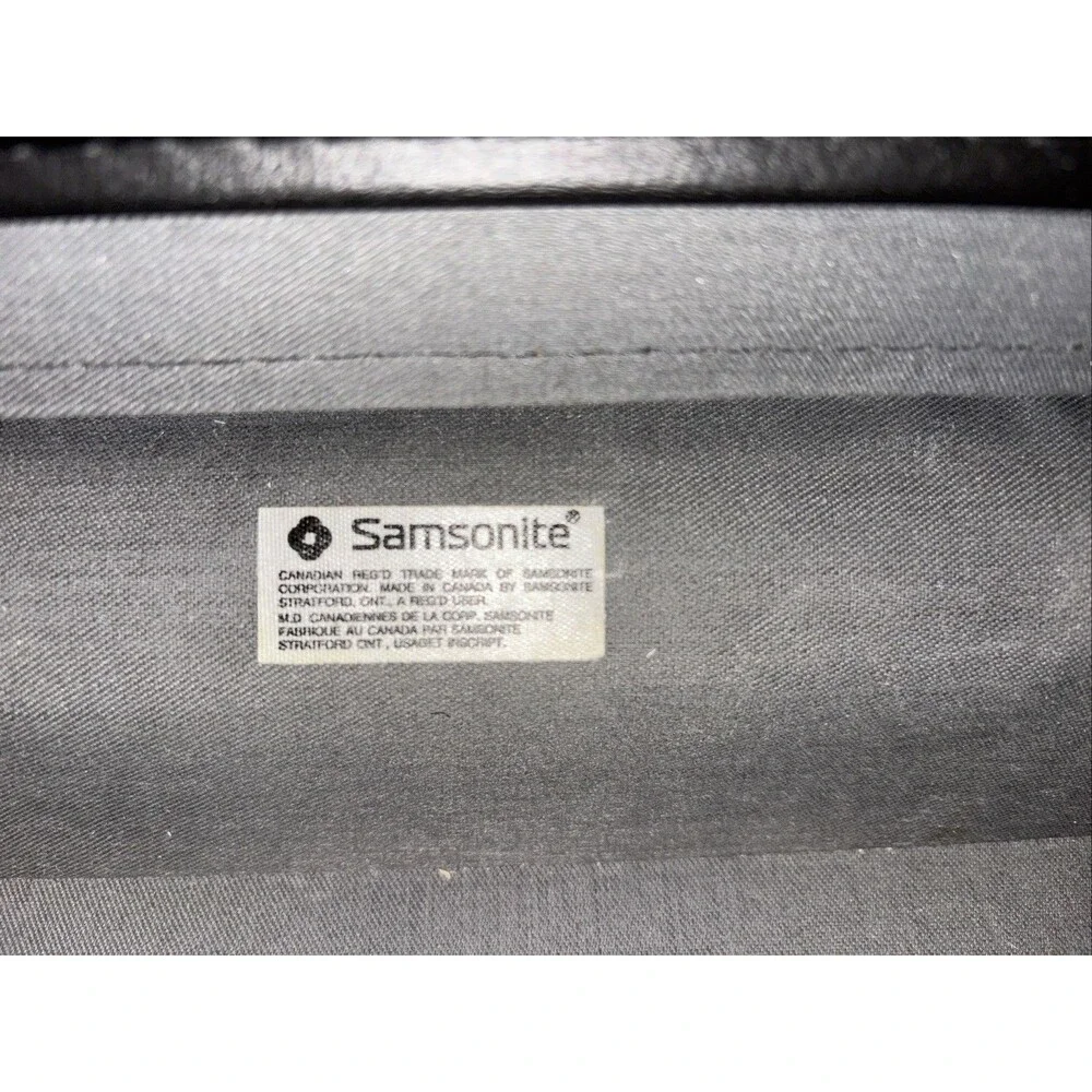 Vintage 1970’s Samsonite Black Hard Shell Briefcase Attaché No Key 18”x 12”x3.5”